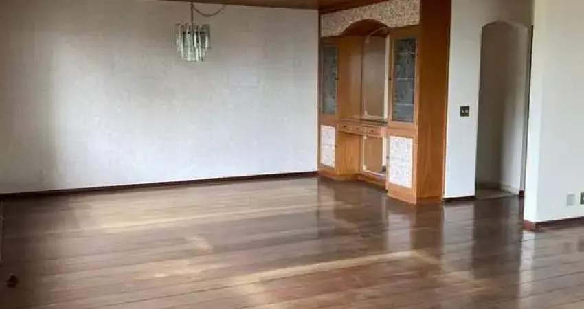 Apartamento tipo para locação em Alto da Lapa com 5 quartos, sendo 2 suítes, 260m²