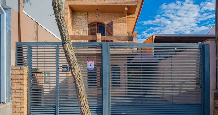 Casa tipo para venda em Jardim D'Abril com 3 quartos, 216m²
