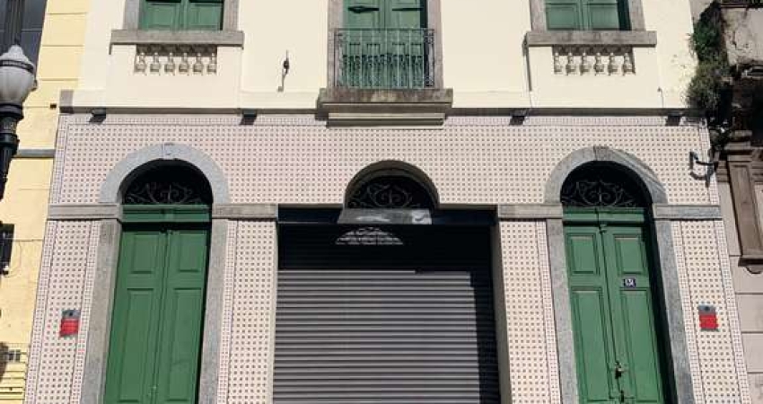 Barracão / Galpão / Depósito para alugar na Rua do Comércio, 129/131, Centro, Santos
