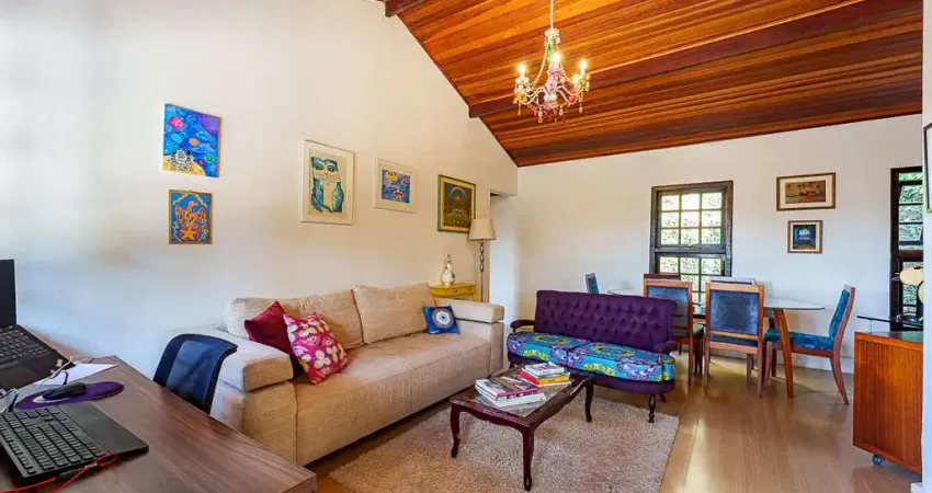 Casa em condomínio para venda com 3 quartos, sendo 2 suítes, 200m²