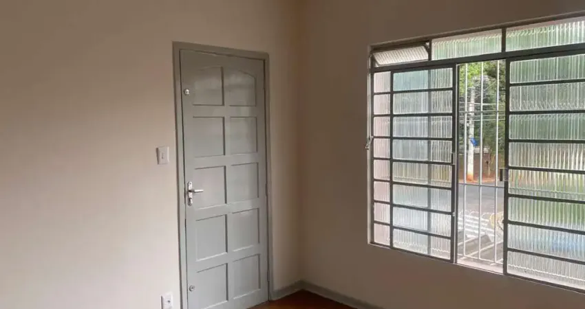Casa tipo para locação em jardim marisa com 2 quartos, sendo 1 suíte, 86m²