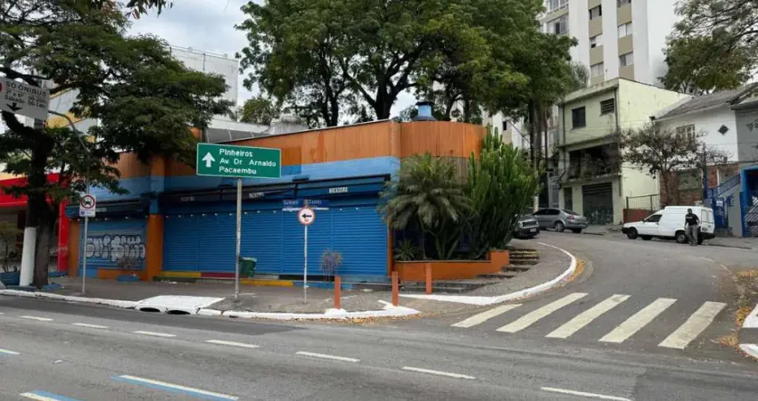 Casa comercial para alugar na Avenida Sumaré, 840, Perdizes, São Paulo