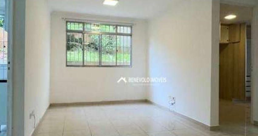 Apartamento com 2 dormitórios à venda, 52 m² por R$ 209.000 - Jardim Caiapia - Cotia/SP