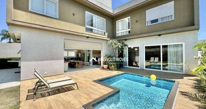 Casa com 4 dormitórios à venda, 345 m² por R$ 3.850.000 - Granja Viana - Carapicuíba/SP