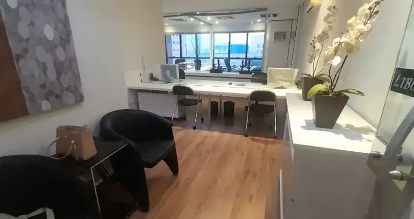 Sala comercial com 2 salas à venda no Enseada do Suá, Vitória 