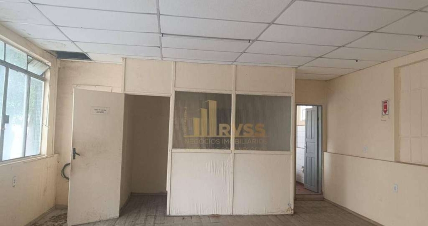 Galpão Ipiranga em Zona Mista com  880 m² de terreno (26x50)  e 1.160m² de área construída.