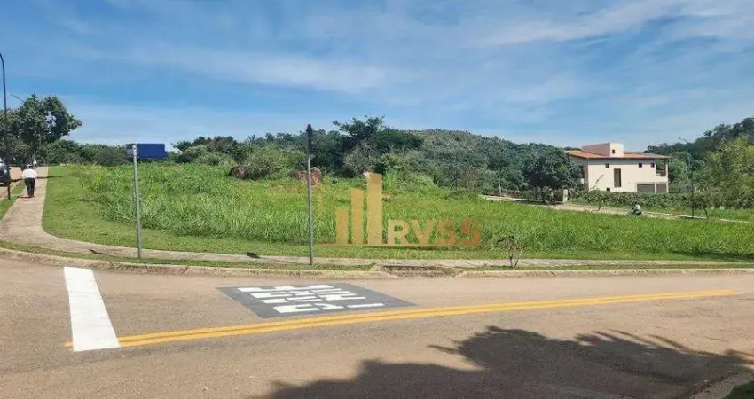 Oportunidade!!! Excelente terreno com 856,23m² em frente a mata e próximo a m área de lazer, localizado a 45 minutos de São Paulo,