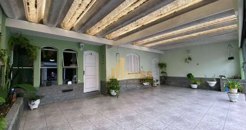 Excelente Casa com 3 dormitórios, suíte e 3 vagas a 600m do São Bernardo Plaza Shopping