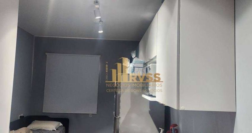 Excelente Studio de 20m² , (Porteira Fechada) com armarios planejados, geladeira e utensilios domésticos