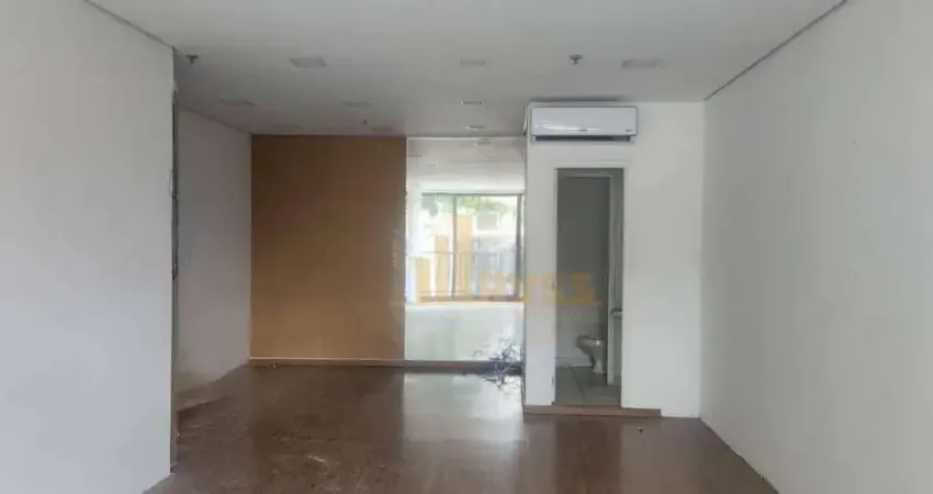Loja comercial à venda e locação, com 70,88 m² de área útil, com mezanino, ideal para quem busca praticidade e funcionalidade.