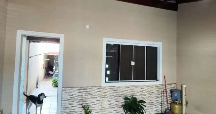 Casa com 2 quartos à venda na Rua Maria Lopes Pereira, Mantiqueira, Pindamonhangaba