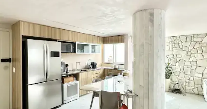 Apartamento duplex,  2 suítes, 2 vagas,  próximo ao SESI.