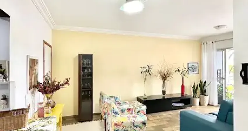 Apartamento com 3 quartos, suíte, 3 varandas, divisa de Jardim da Penha com Mata da Praia.