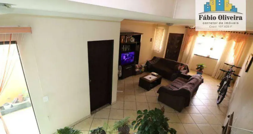 Sobrado com 3 dormitórios à venda, 289 m² por R$ 690.000,00 - Jardim do Estádio - Santo André/SP