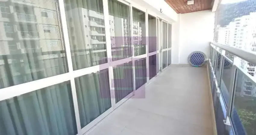 Apartamento à venda no bairro Pitangueiras em Guarujá/SP