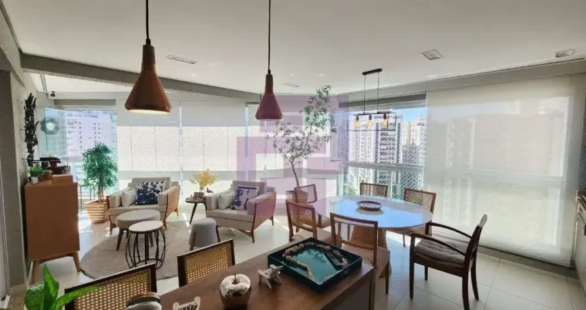 Apartamento à venda no bairro Pitangueiras em Guarujá/SP
