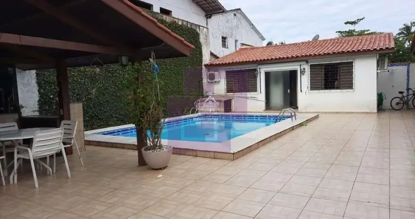 Casa com 5 quartos à venda na Rua Abdala Daiggi, Enseada, Guarujá