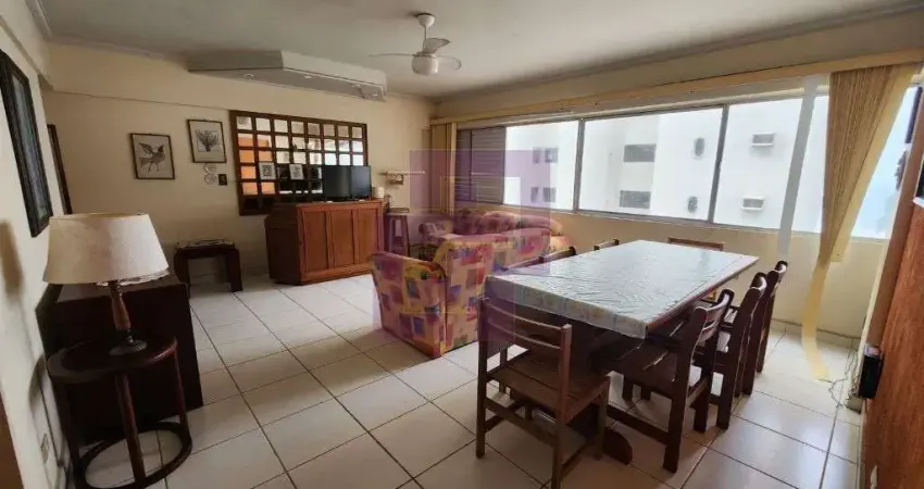 Apartamento à venda no bairro Vila Alzira em Guarujá/SP