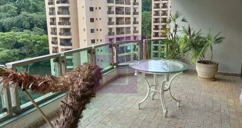 Apartamento à venda no bairro Pitangueiras em Guarujá/SP