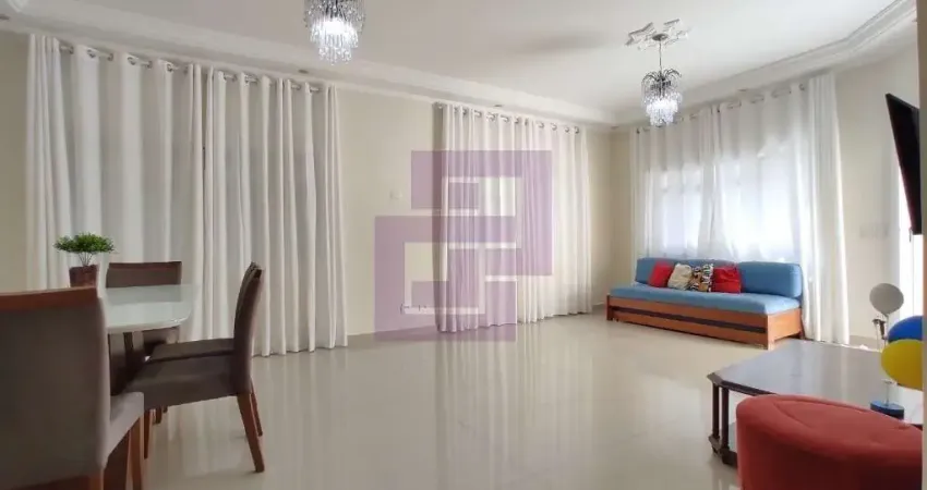Sobrado à venda no bairro Jardim Las Palmas em Guarujá/SP