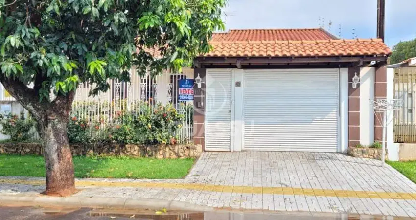 Casa com 05 Dormitórios sendo 02 Suítes no Conjunto Residencial Aporã