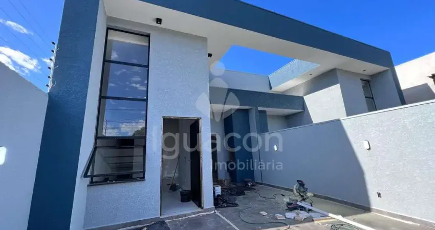 Casa com 03 Dormitórios sendo 01 Suíte e Churrasqueira no Jardim Marcely próximo Avenida Maceió