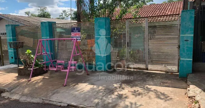 Casa com 03 Dormitórios e Móveis Planejados no Jardim Belvedere
