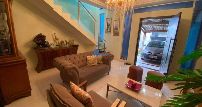 Maravilhosa Casa de 03 quartos Semi Nova com Acabamento Impecável à venda no Bairro Parque Durval de Barros,- Palmeiras