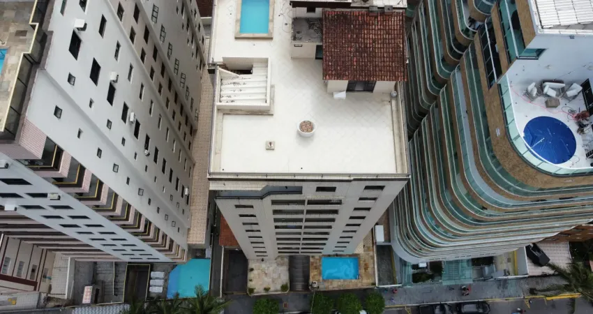 Cobertura duplex à venda com  3 quartos 1 suíte 2 vagas a 150 metros da praia