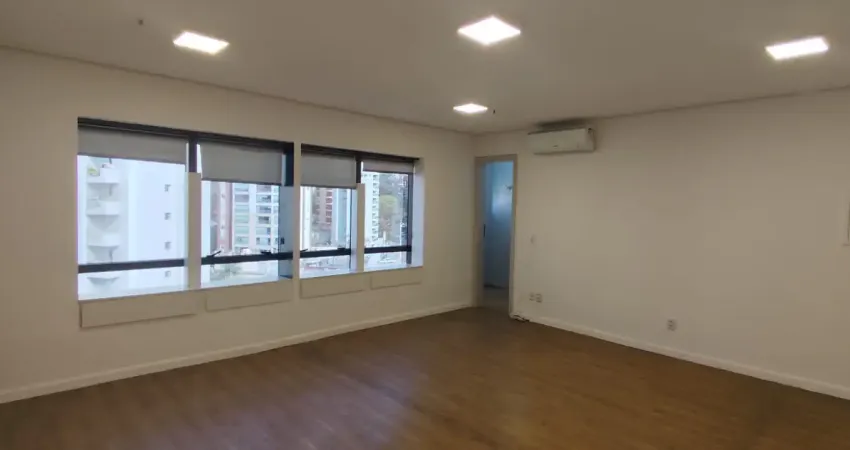 Sala comercial para alugar com 37m² 1 banheiro 1 vaga impecável  jd. londrina