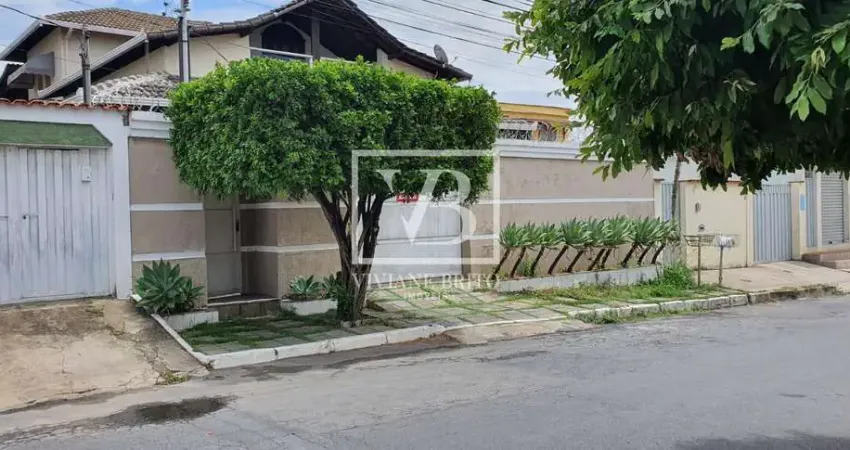Casa à venda, com 3 dormitórios, piscina e sauna, Santa Cruz  PTB , BETIM - MG