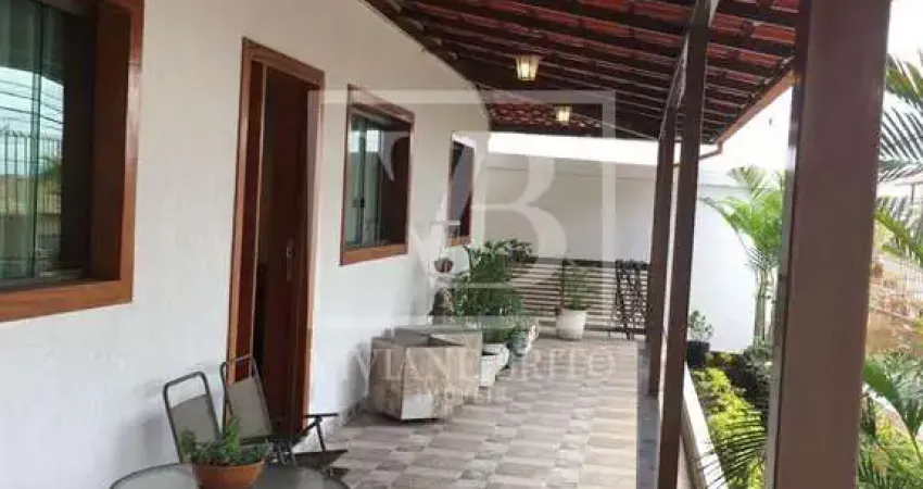 Excelente oportunidade de uma belíssima casa a venda no bairro Filadélfia- Betim