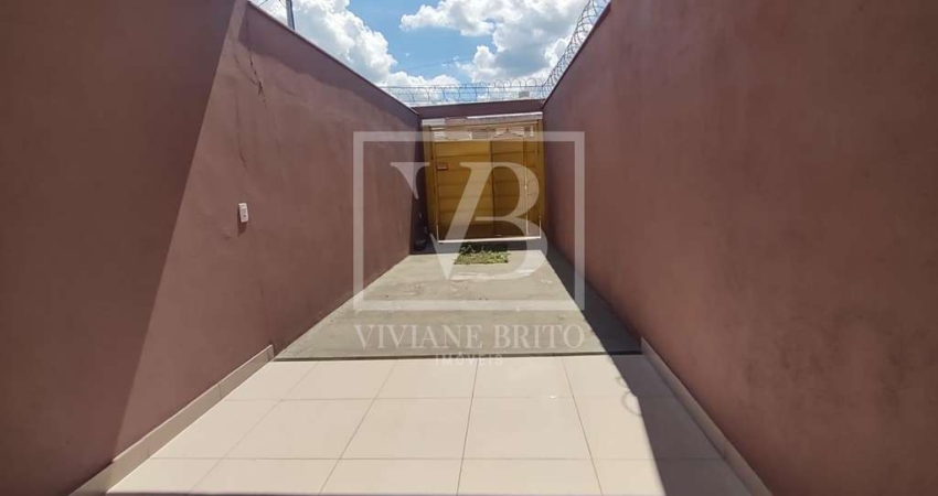 Casa à venda próxima a centro comercial, Niteroi, BETIM - MG