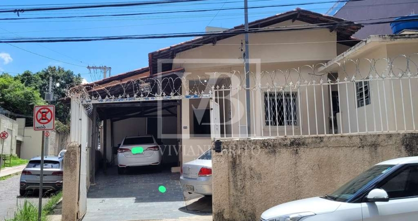 Casa com 3 quartos à venda no Centro, Betim 