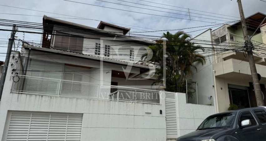Casa para venda e locação, com 3 quartos, suíte, no Brasiléia em BETIM - MG