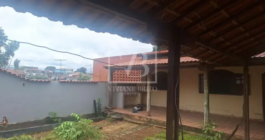 Casa à venda com 2 quartos sendo 1 suíte no bairro Santa Cruz  PTB , BETIM - MG