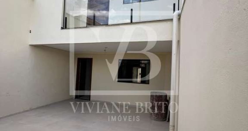Oportunidade Imperdível  - Casa Geminada à Venda no Bairro Monte Verde, Betim
