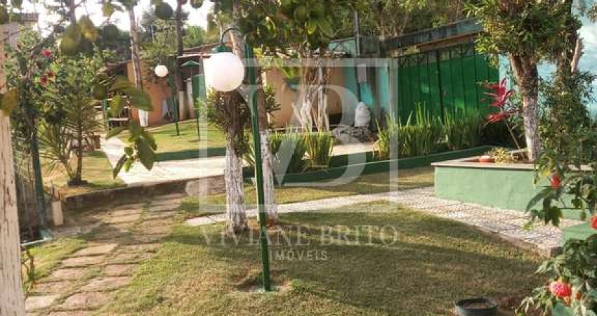 Chácara à Venda Com Piscina e Estrutura Completa, com cisterna e bomba