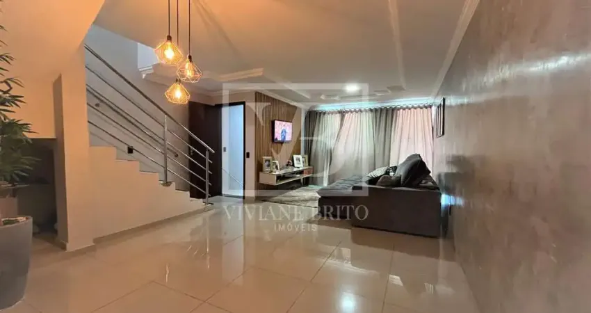 CASA À VENDA NO BAIRRO RENASCER, AMPLA COM ESPAÇO GOURMET
