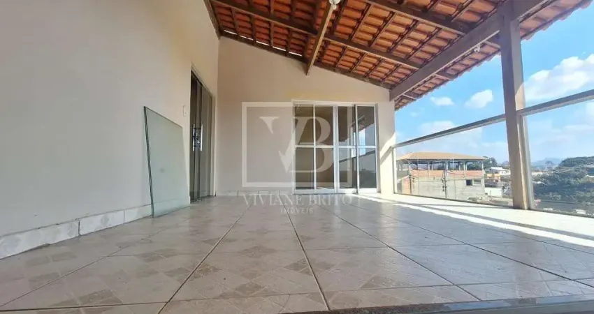 Casa para aluguel e venda,4 quartos sendo 1 suíte, banheiro, sala, cozinha, área de serviço, garagem