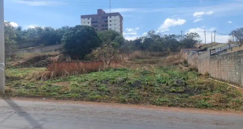 Terreno 1.251 M², Residencial Alto das Caraíbas Luziânia, ótima localização Imóvel BRB.