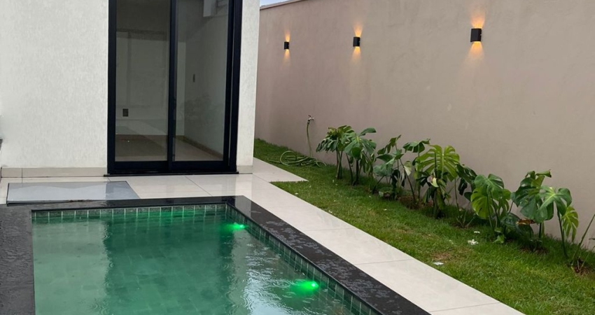 Casa em condomínio fechado com 3 quartos à venda no Grand Ville, Uberlândia 