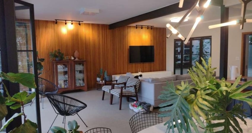 Casa à venda em Mogi Mirim | 3 Dormitórios, suíte | planejada