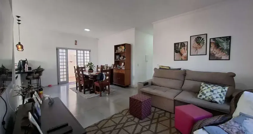 Casa com 3 quartos à venda na Rua José Victório Morgon, 32, Jardim Murayama, Mogi Mirim