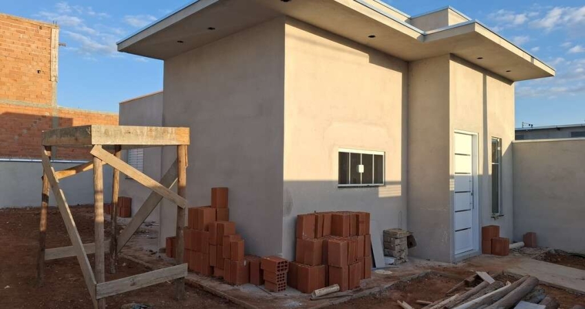 Casa 2 Quartos à Venda - Jardim Sakaida, Mogi Guaçu | ImovelMogi