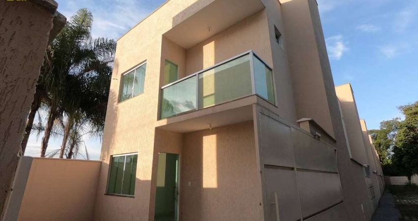 Casa com 3 quartos à venda no Centro, Sarzedo 