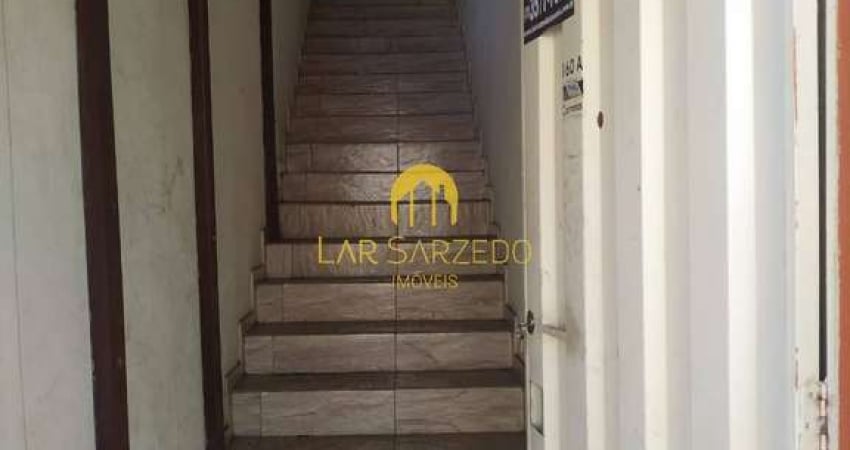 Casa com 2 quartos para alugar no Centro, Sarzedo 