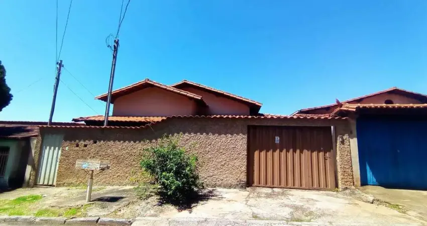 Casa com 3 quartos à venda no Brasília, Sarzedo