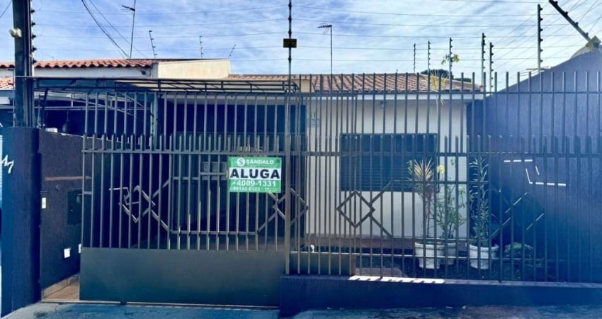 Casa com 3 quartos para alugar por R$ 2200.00, 110.97 m2 - JARDIM LIBERDADE - MARINGA/PR
