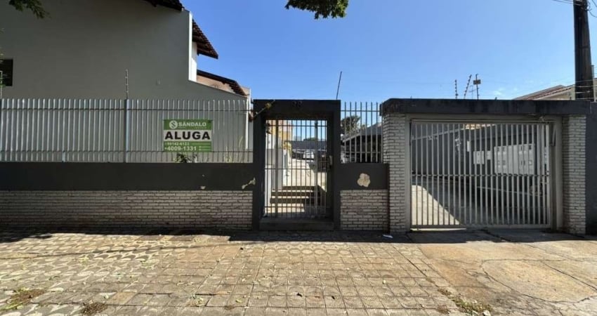 Sobrado com 3 quartos para alugar por R$ 1600.00, 104.71 m2 - VILA MARUMBY - MARINGA/PR